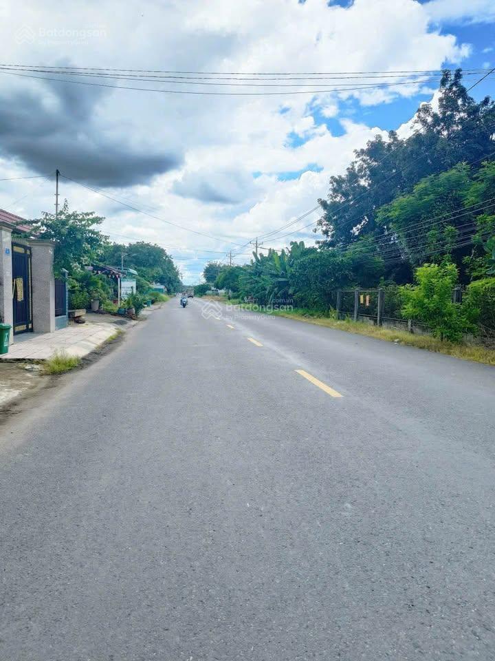 250 tr lô đất trung tâm phường xây trọ cho thuê, kinh doanh buôn bán gần khu công nghiệp đông người