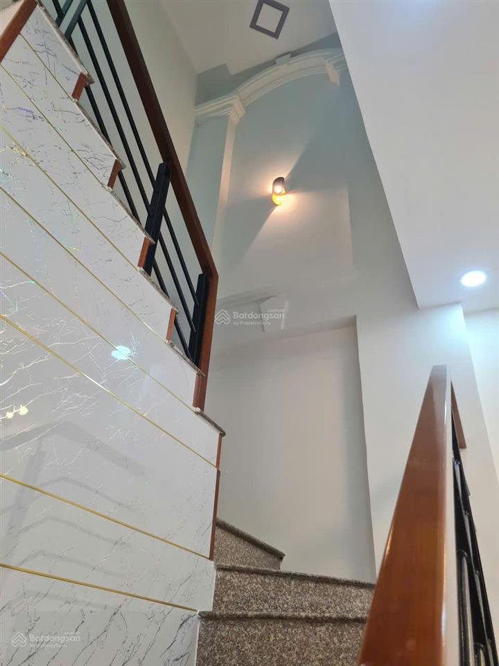 Bán nhà riêng đẹp khu dân cư đối diện gigamall