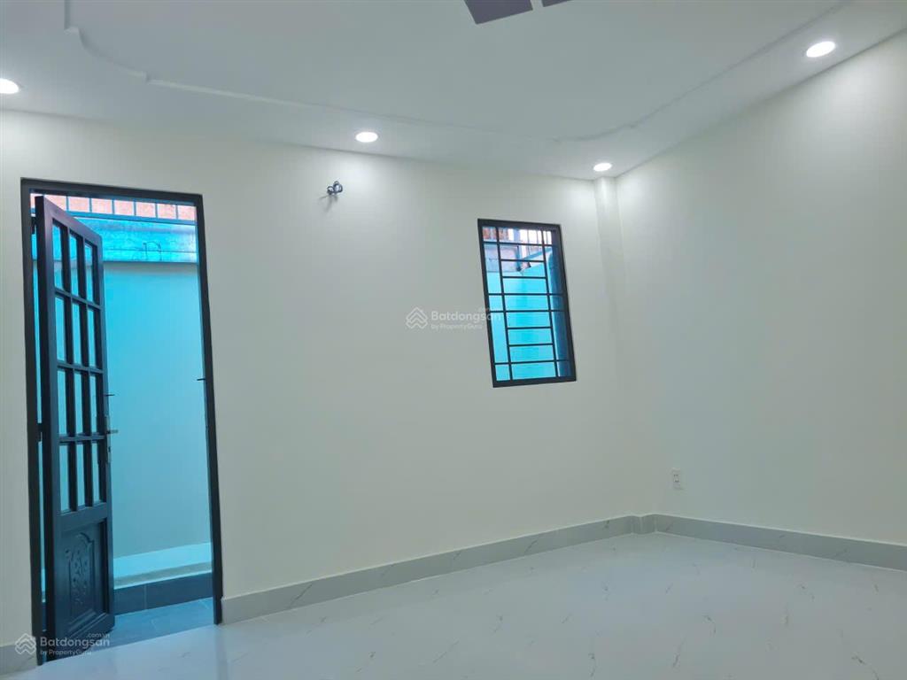 Bán nhà riêng đẹp khu dân cư đối diện gigamall