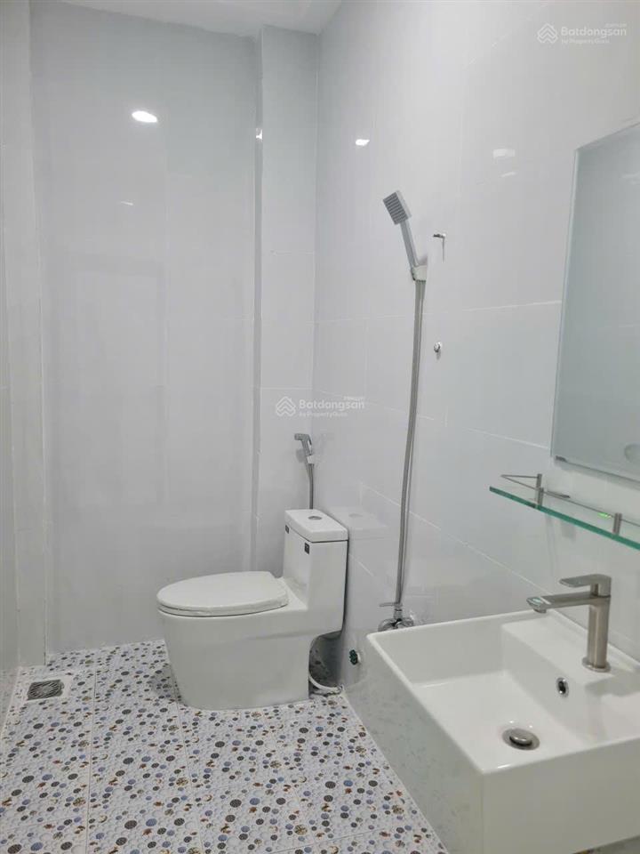 Bán nhà riêng đẹp khu dân cư đối diện gigamall