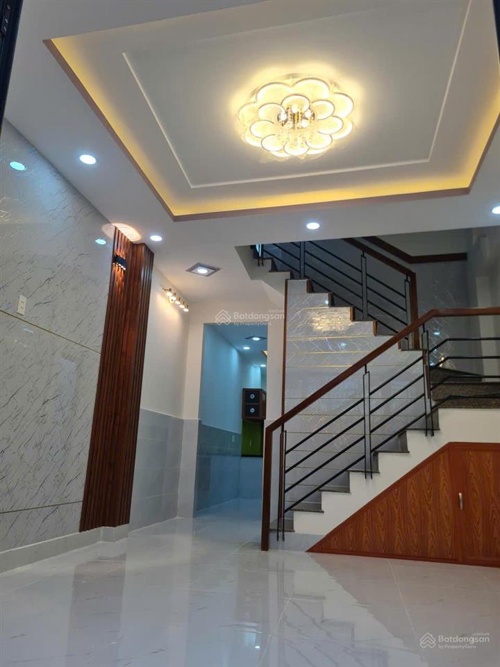 Bán nhà riêng đẹp khu dân cư đối diện gigamall