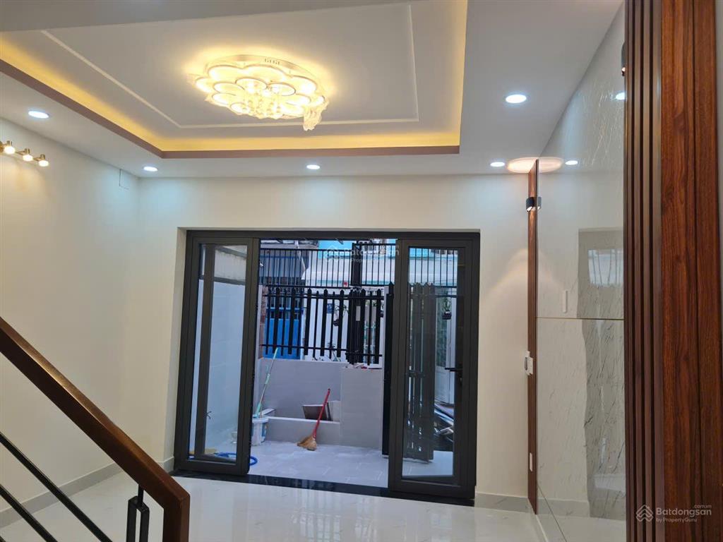 Bán nhà riêng đẹp khu dân cư đối diện gigamall