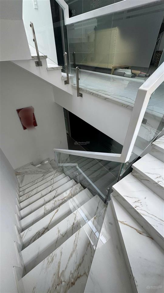 Bán nhà mặt tiền sổ hồng khu đô thị vạn phúc