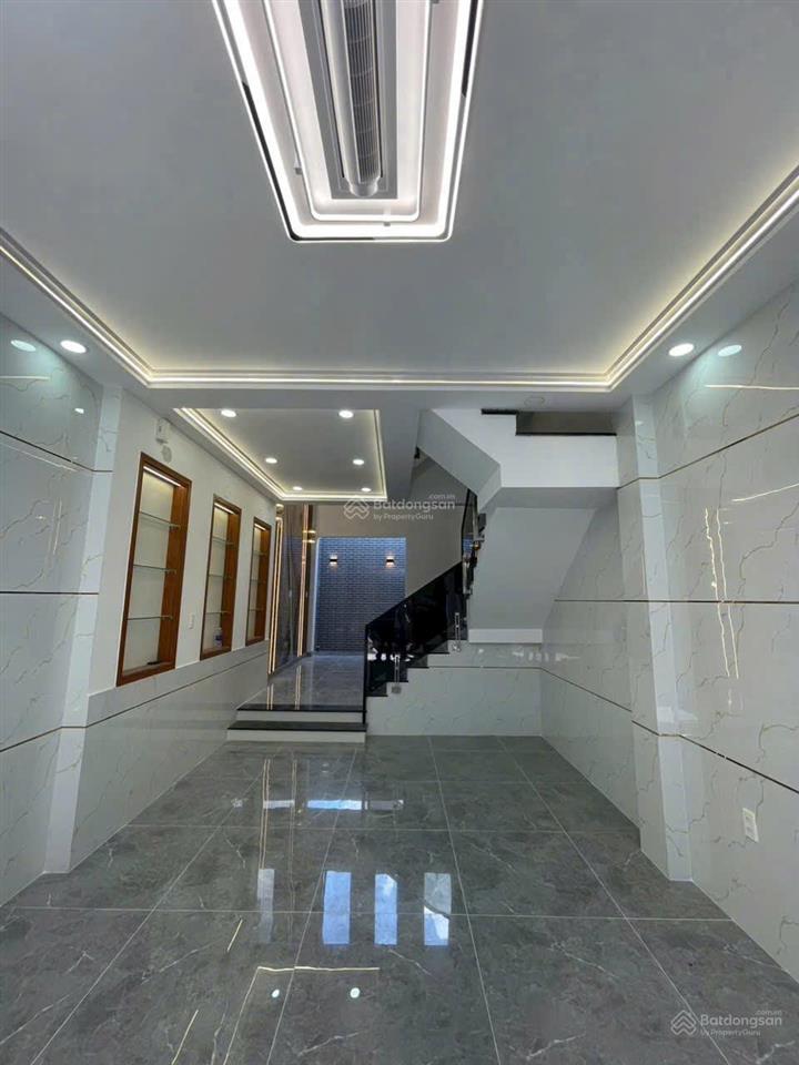 Bán căn nhà riêng sát bên hông vạn phúc sổ hồng