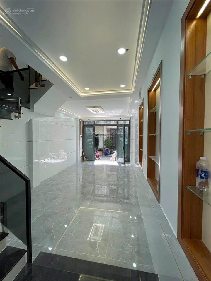 Bán căn nhà riêng sát bên hông vạn phúc sổ hồng