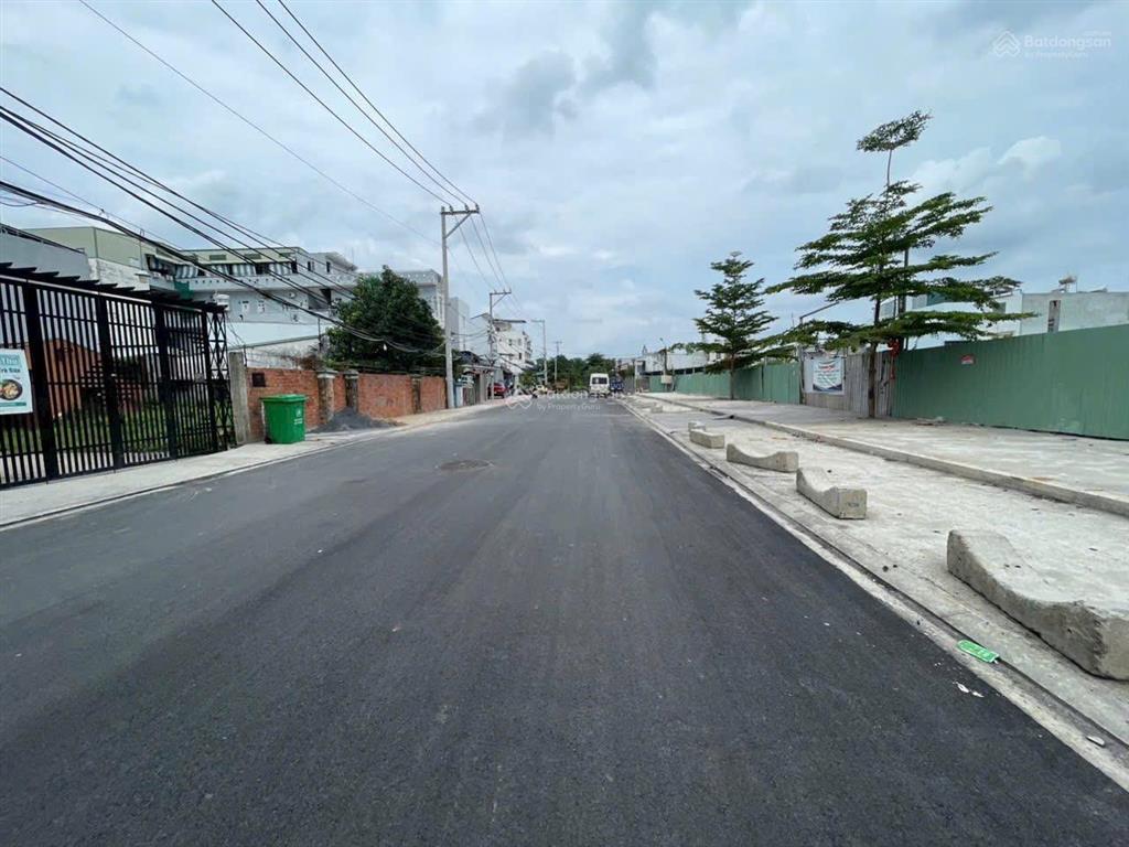 Bán cặp đất liền kề mặt tiền đường 520 ql13
