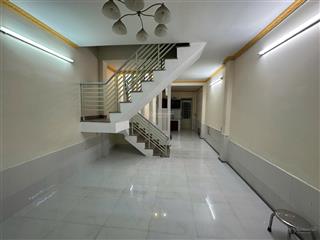 Cho thuê nhà đẹp nguyên căn đs 520 hbp
