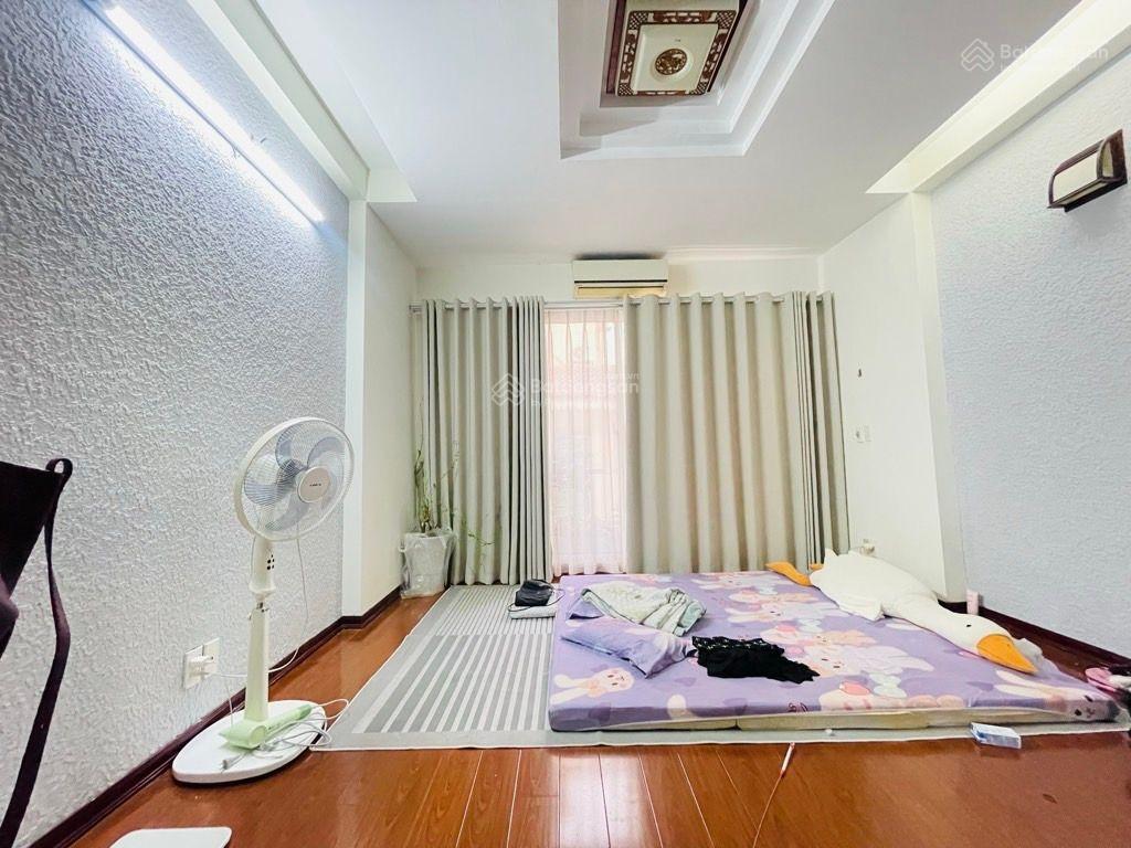 Bán nhà rất đẹp lạc long quân, ô tô đỗ cửa, tự xây tâm huyết, tặng nội thất, sổ vuông, gần hồ tây