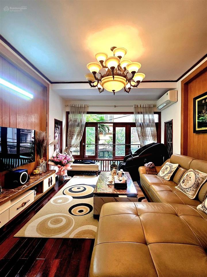 Bán nhà rất đẹp lạc long quân, ô tô đỗ cửa, tự xây tâm huyết, tặng nội thất, sổ vuông, gần hồ tây