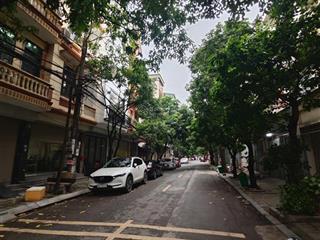 Bán nhà 5 tầng sân vườn 2 mặt phố ô tô tránh vỉa hè khu văn phú, người quen gửi bán, giá cực hợp lý