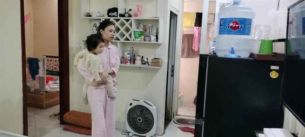 Cho thuê chung cư mini chùa láng 40m², 1pn riêng biệt, full nội thất, gần ngoại thương, giá 5,5tr