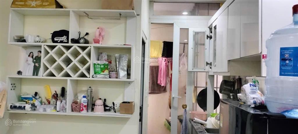 Cho thuê chung cư mini chùa láng 40m², 1pn riêng biệt, full nội thất, gần ngoại thương, giá 5,5tr