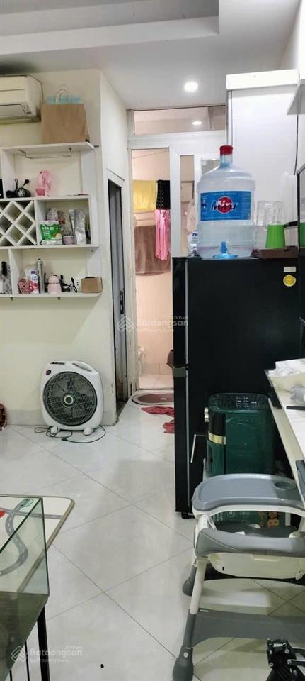 Cho thuê chung cư mini chùa láng 40m², 1pn riêng biệt, full nội thất, gần ngoại thương, giá 5,5tr