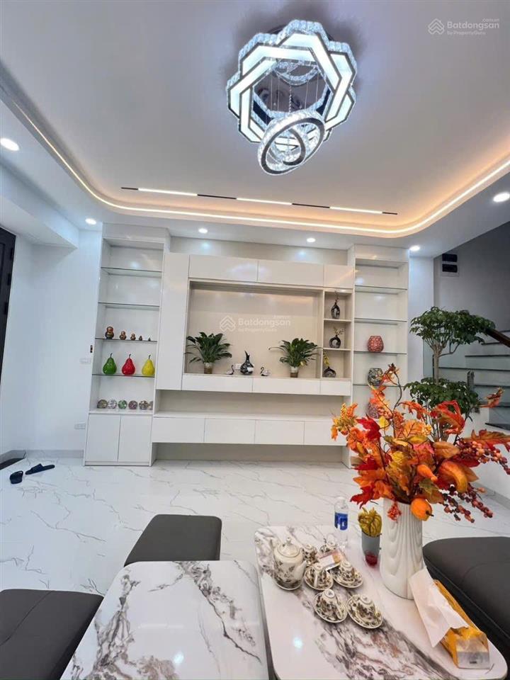Nhỉnh 18 tỷ có nhà phân lô quân đội  hoàng văn thái  thanh xuân  53m  5 tầng thang máy