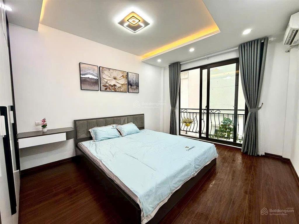 Chủ cần bán gấp  nhà đẹp dân xây  31m  5 tầng  full nội thất xịn  3 ngủ khép kín