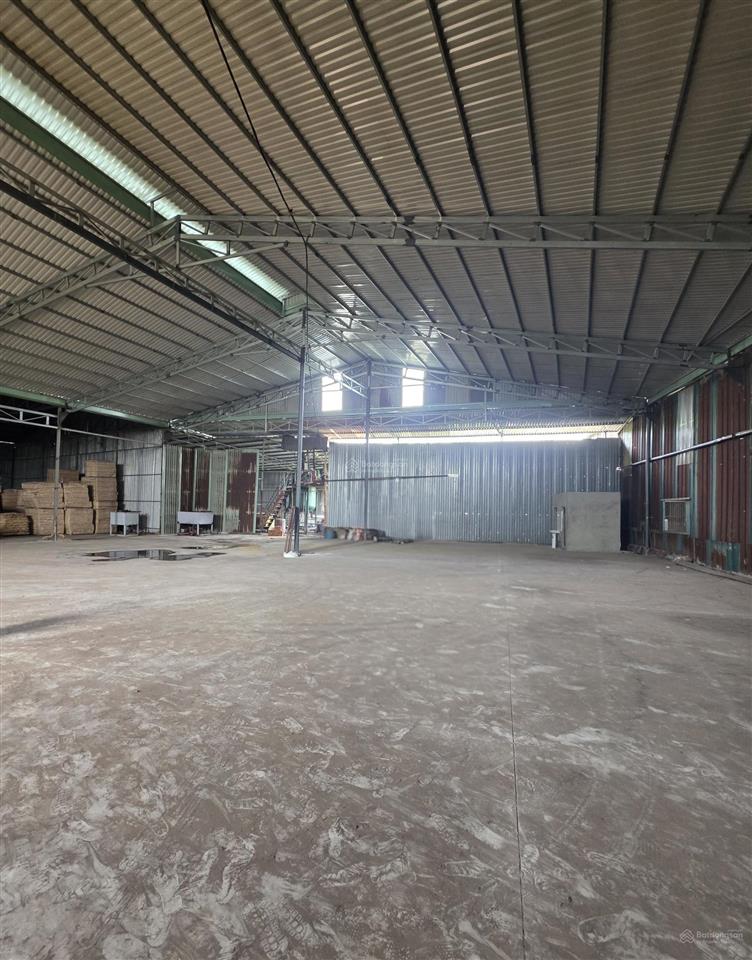 Cho thuê kho xưởng 1200m2 giá rẻ tại an viễn trang bom đồng nai (chỉ 30tr/tháng)