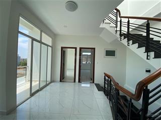 Cho thuê nhà nguyên căn có đất trống 2300m2 mặt tiền đường ql51