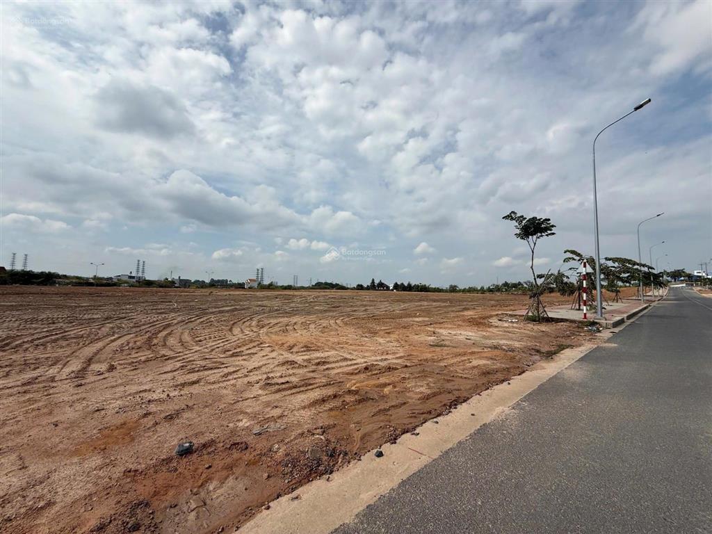 Cần bán 3.5ha đất trong kcn long thành đồng nai