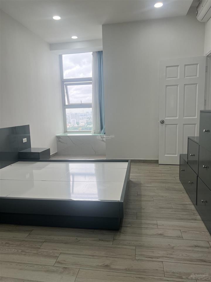 Bán căn hộ vstar 128m, 3 phòng ngủ giá tốt