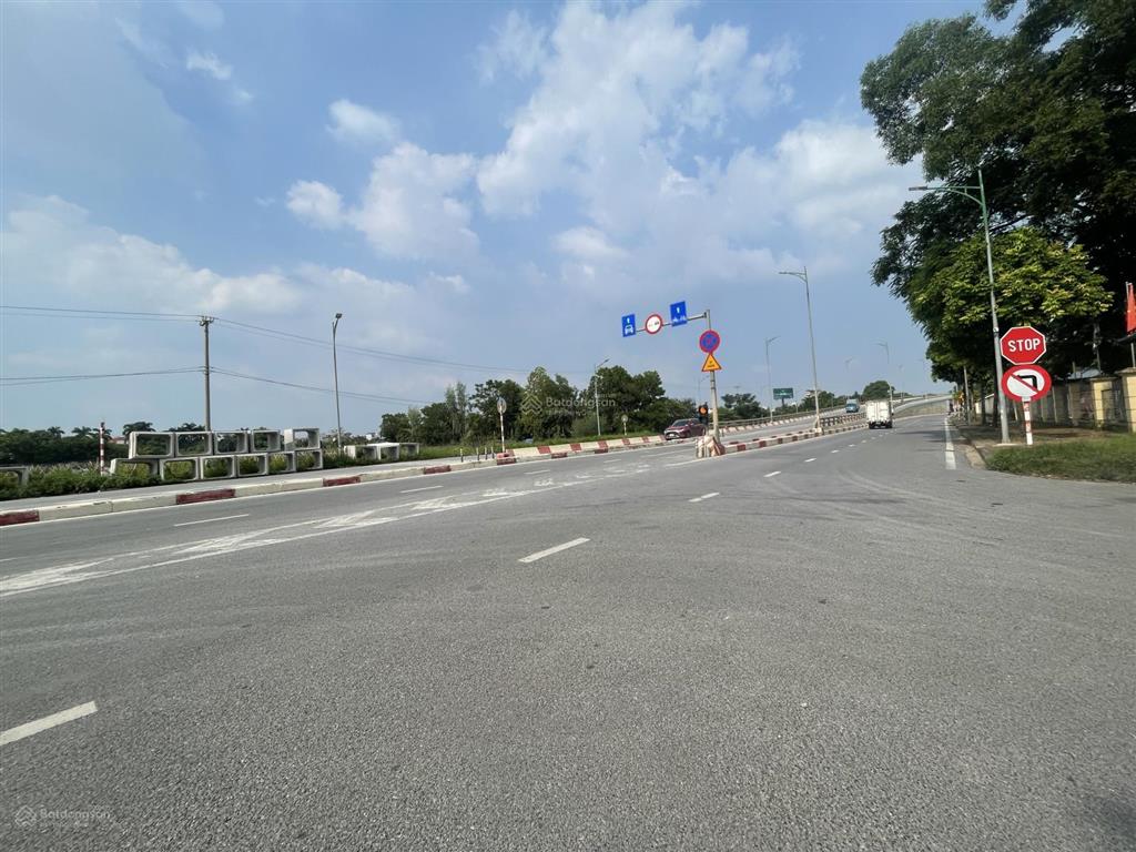 Bán đất bìa làng nam hồng đông anh 50m², nhỉnh 3 tỷ, hàng xóm vin home bắc hồng, đường 6m