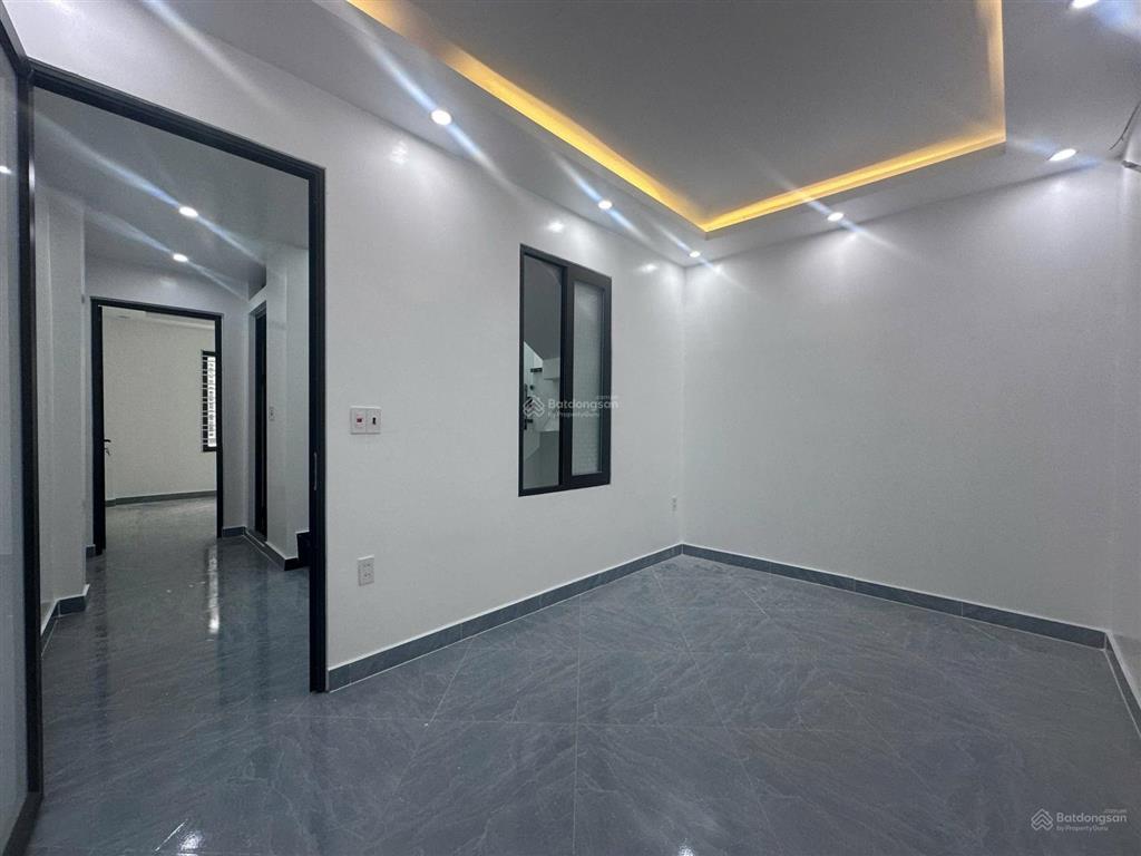 77 spccbán căn nhà mới 56 tiền phong  hải an. diện tích 42m x 3.5 tầng  hướng đông bắc