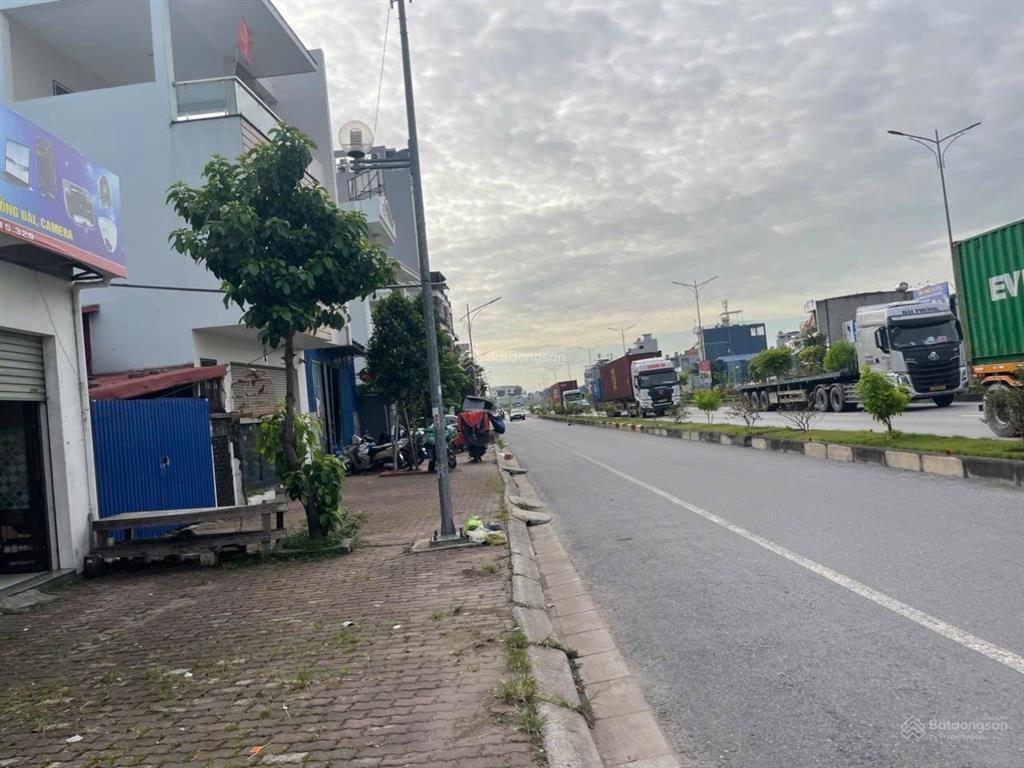 943. bán lô đất mặt đường bùi viện  hải an diện tích 220.55m2 (ngang 11m)  hướng đông bắc