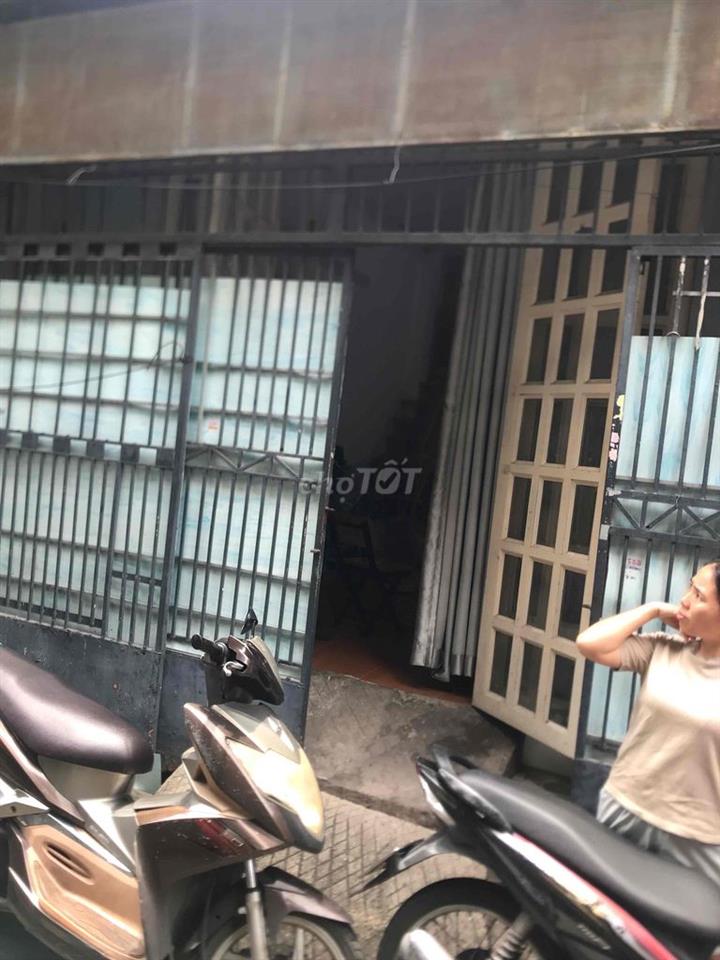 Cho thuê nhà phố chính chủ hẻm thông