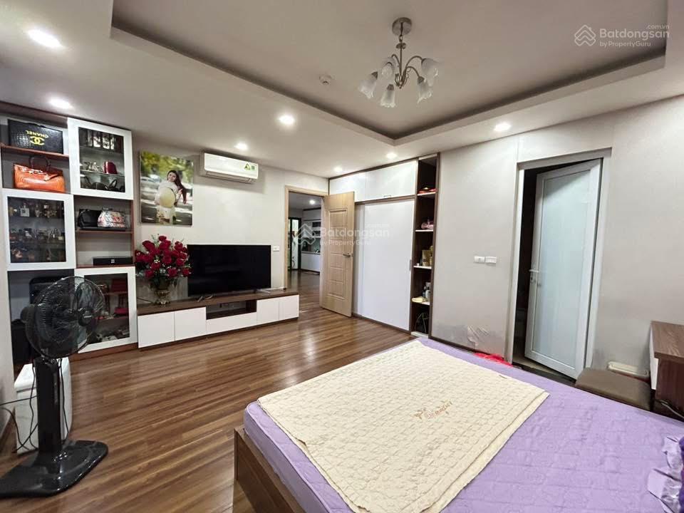 Chính chủ cho thuê chung cư hồ gươm plaza hà đông 65m2, 2 phòng ngủ, 2 vs full đồ giá tốt
