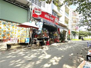 Đất bán tặng nhà cấp 4 đường số nguyễn duy trinh phú hữu quận 9. dt 71,3m2