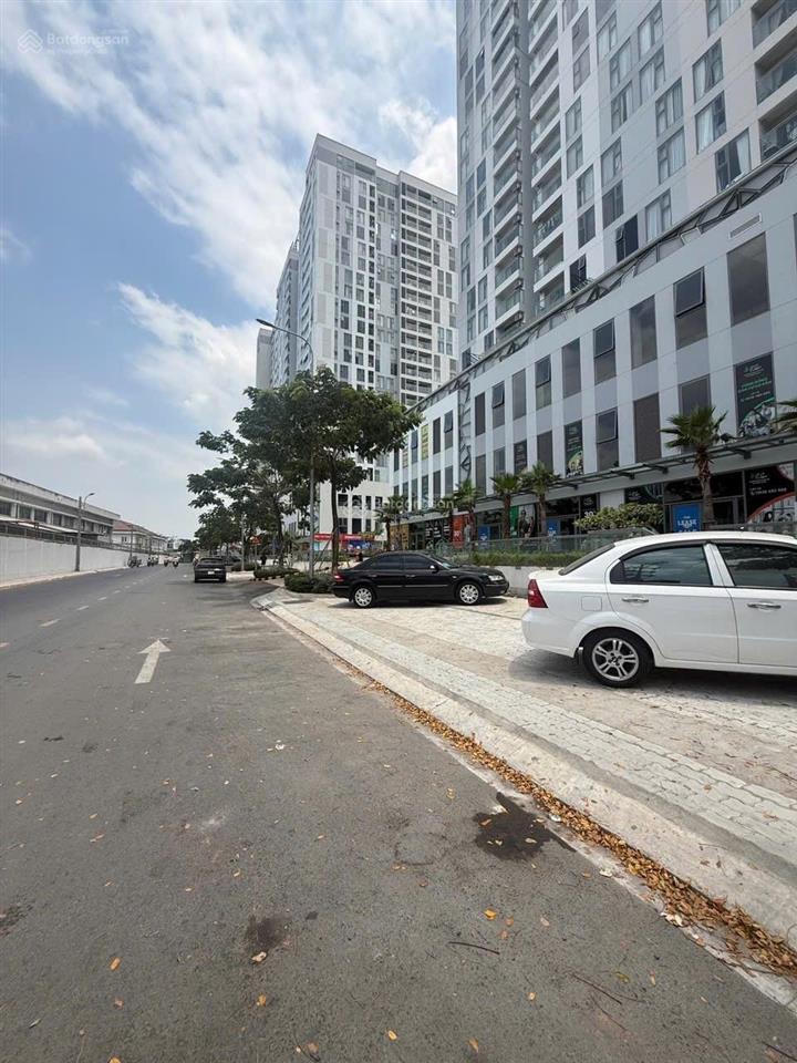 Đất đường số 6 hiệp bình phước đối diện cc urban green hẻm xe hơi  dt 78m2  5tỷ hơn