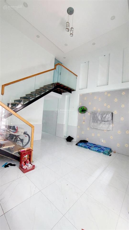 Nhà đường số 4 hiệp bình phước 2tầng, 3pn, 3wc  dt 5,1 x 11  4tỷ hơn