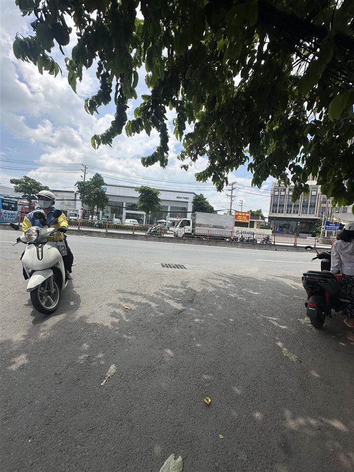 Đất đường số quốc lộ 13 hiệp bình phước 136m2 full thổ cư  7tỷ59 giá tốt khu vực