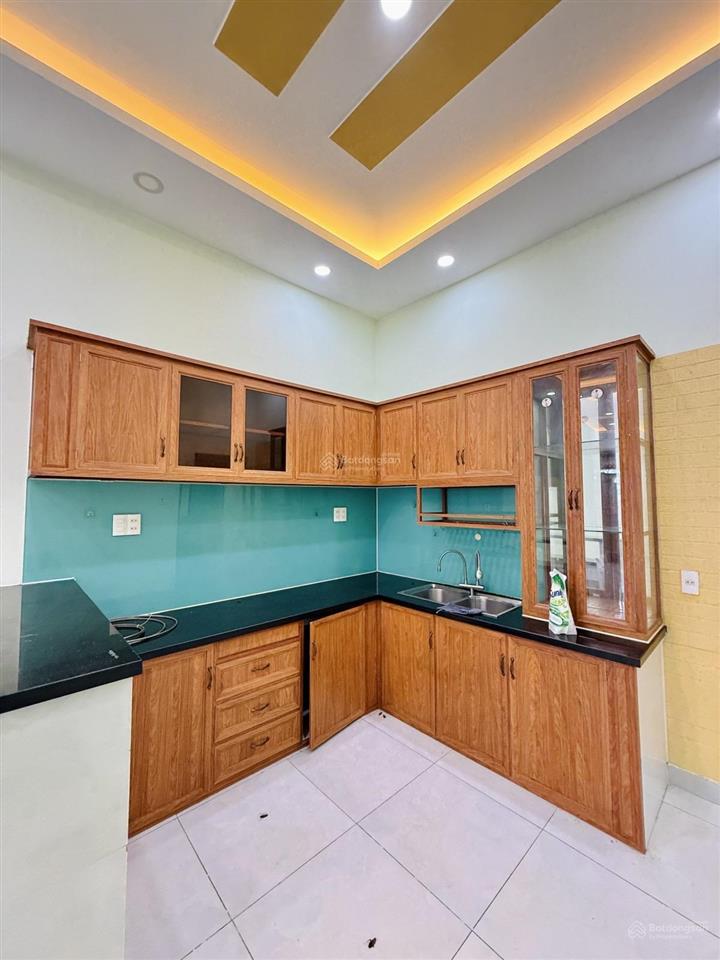 Nhà đường số 19 hiệp bình chánh khu bên sông 3 tầng, 3 pn, 3 wc, dt 5,5 x 20