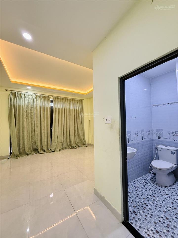 Nhà đường số 19 hiệp bình chánh khu bên sông 3 tầng, 3 pn, 3 wc, dt 5,5 x 20