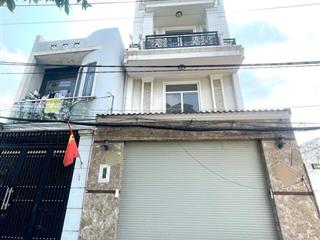 Nhà quốc lộ 13 hiệp bình phước 4 tầng  8 tỷ 2  hẻm xe hơi