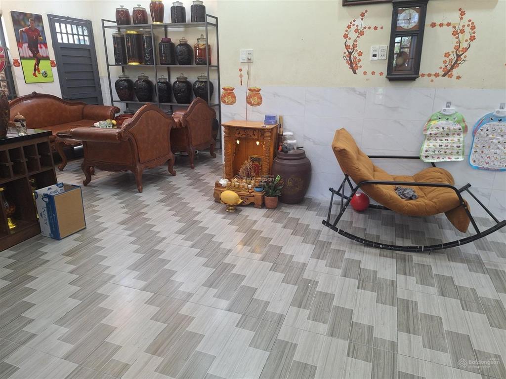 Nhà bán quốc lộ 13 hiệp bình phước thủ đức dt 104m2  6tỷ hơn