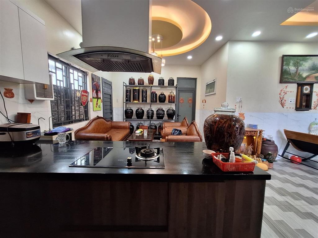 Nhà bán quốc lộ 13 hiệp bình phước thủ đức dt 104m2  6tỷ hơn