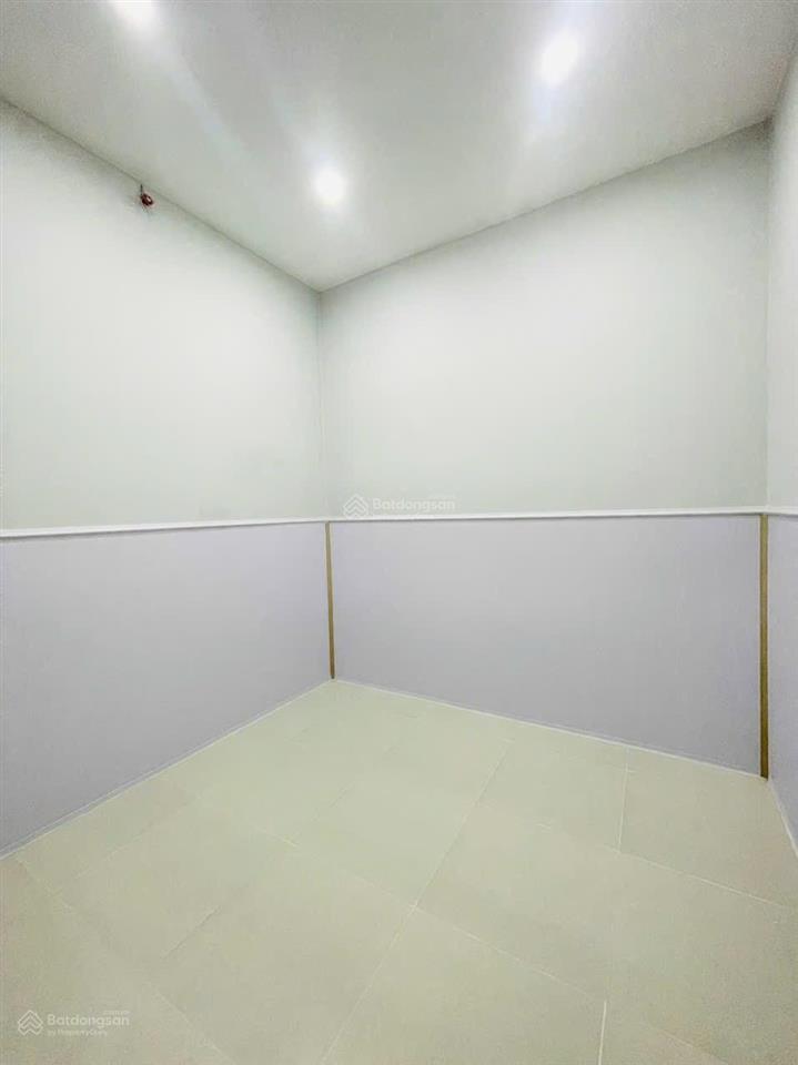 Nhà đường số 10 linh chiểu thủ đức  5tỷ65  mới ở ngay dt 4,2 x 14,5 sổ riêng