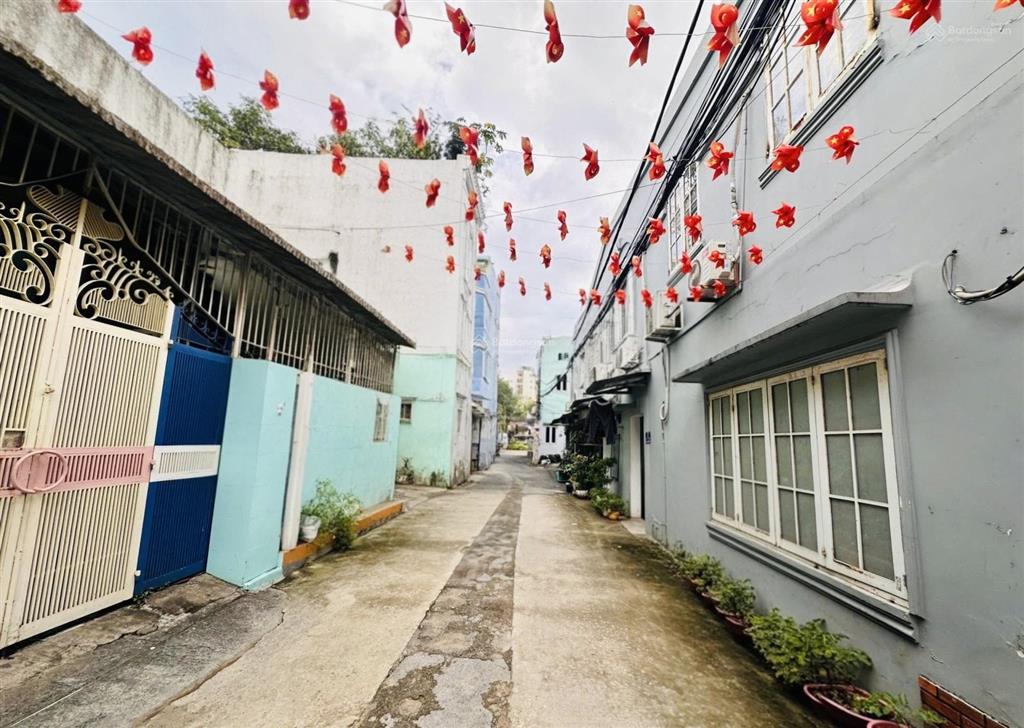Nhà kha vạn cân, hiệp bình chánh, thành phố thủ đức, 3 tầng, giá 3 tỷ hơn  gần phạm văn đồng