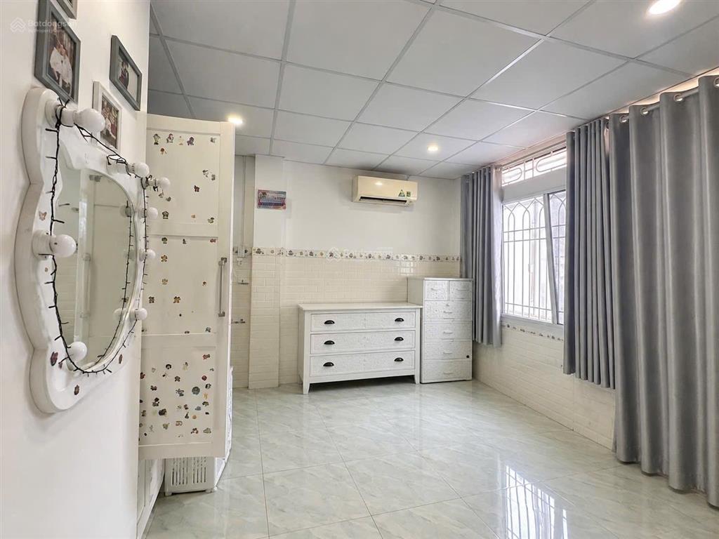 Nhà kha vạn cân, hiệp bình chánh, thành phố thủ đức, 3 tầng, giá 3 tỷ hơn  gần phạm văn đồng