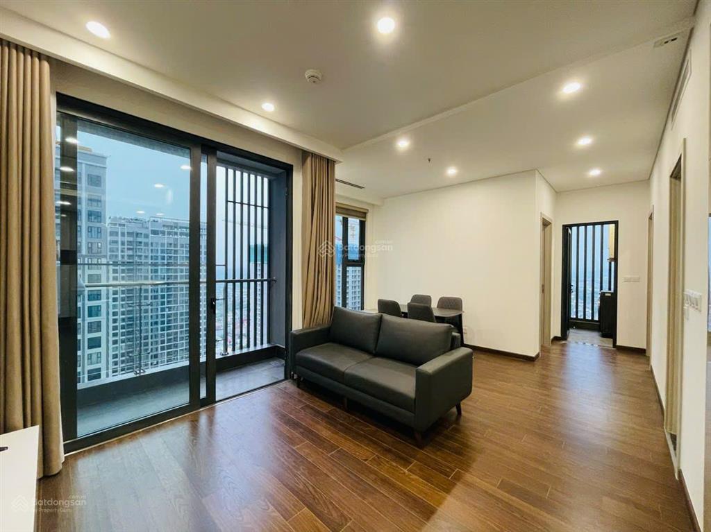 Chính chủ bán căn góc 2n+ giá 6.2tỷ toà mas a view nội khu full nội thất cao cấp*