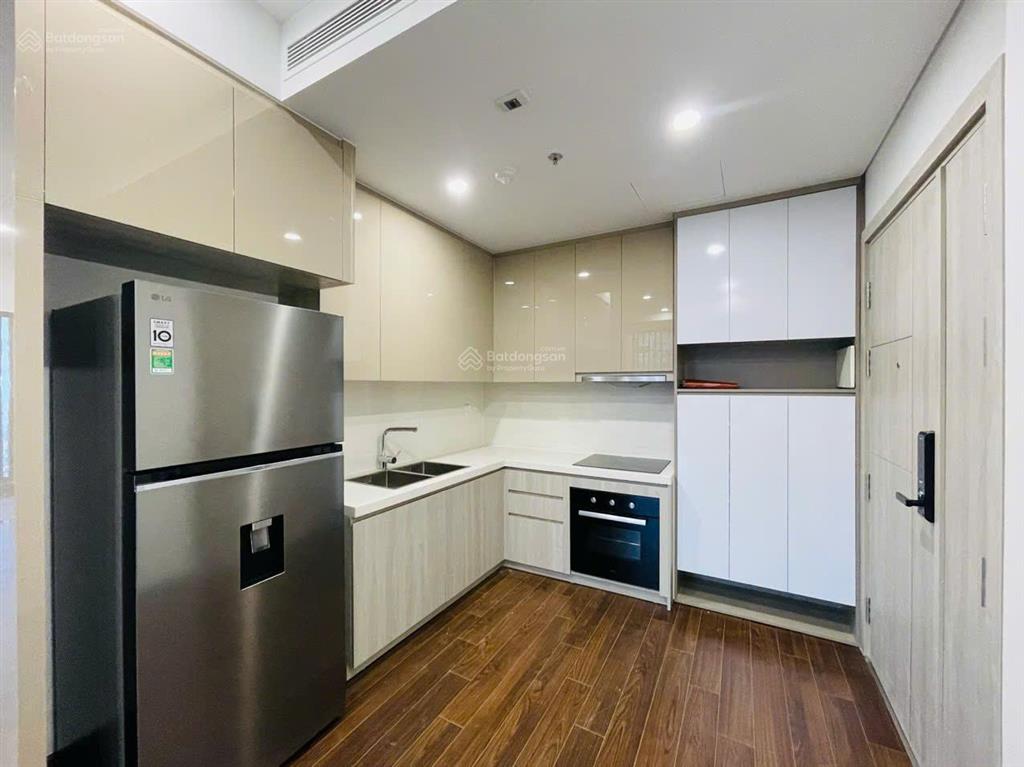 Chính chủ bán căn góc 2n+ giá 6.2tỷ toà mas a view nội khu full nội thất cao cấp*