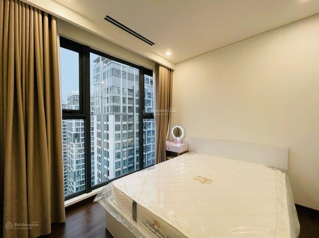 Chính chủ bán căn góc 2n+ giá 6.2tỷ toà mas a view nội khu full nội thất cao cấp*