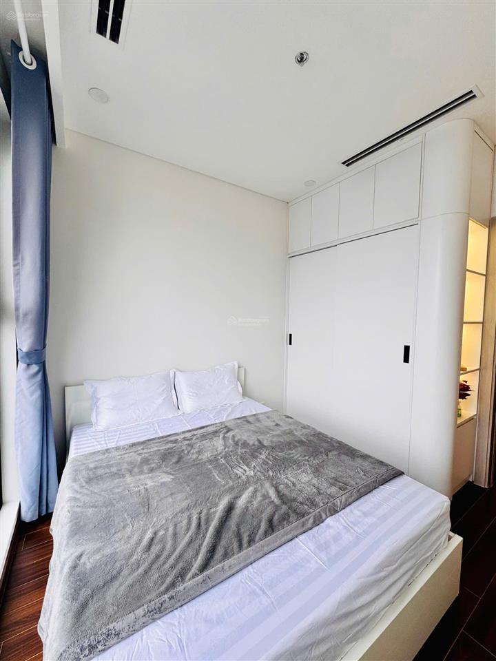 Chính chủ bán căn 1n+ 47m2 tòa a masteri view hồ giá 4.95 tỷ bao phí, full nội thất mới*