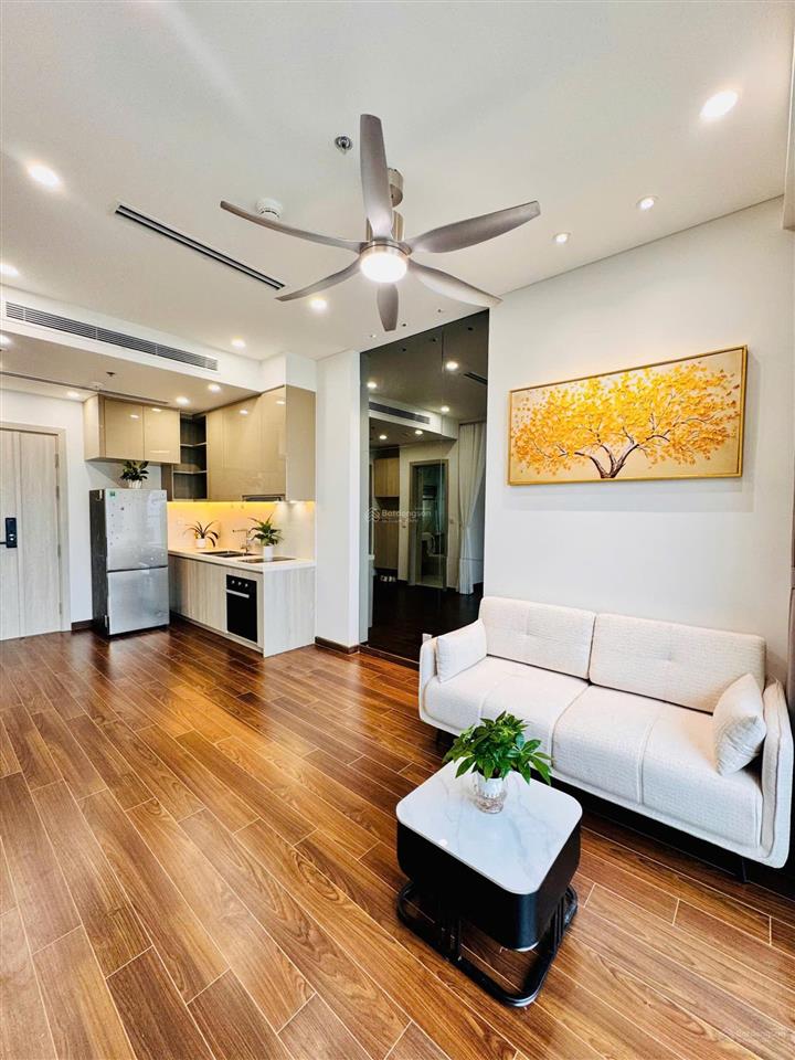 Chính chủ bán căn 1n+ 47m2 tòa a masteri view hồ giá 4.95 tỷ bao phí, full nội thất mới*