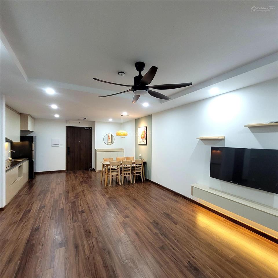 Chính chủ cho thuê căn hộ 3pn, 2wc, 100m2 tại blugem thanh trì nhà mới full nội thất thiết bị.
