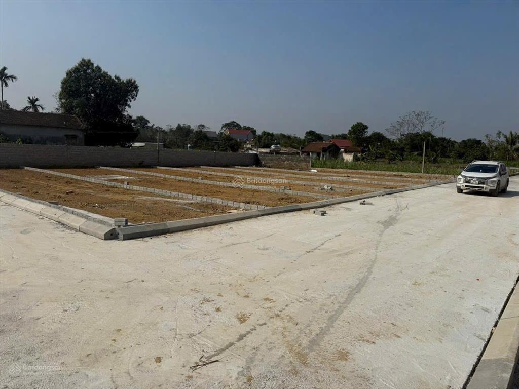 Bán 6 lô đất liền kề thị trấn 1300m2 48m mt 200 triệu/lô khu cạnh công nghiệp thạch quảng