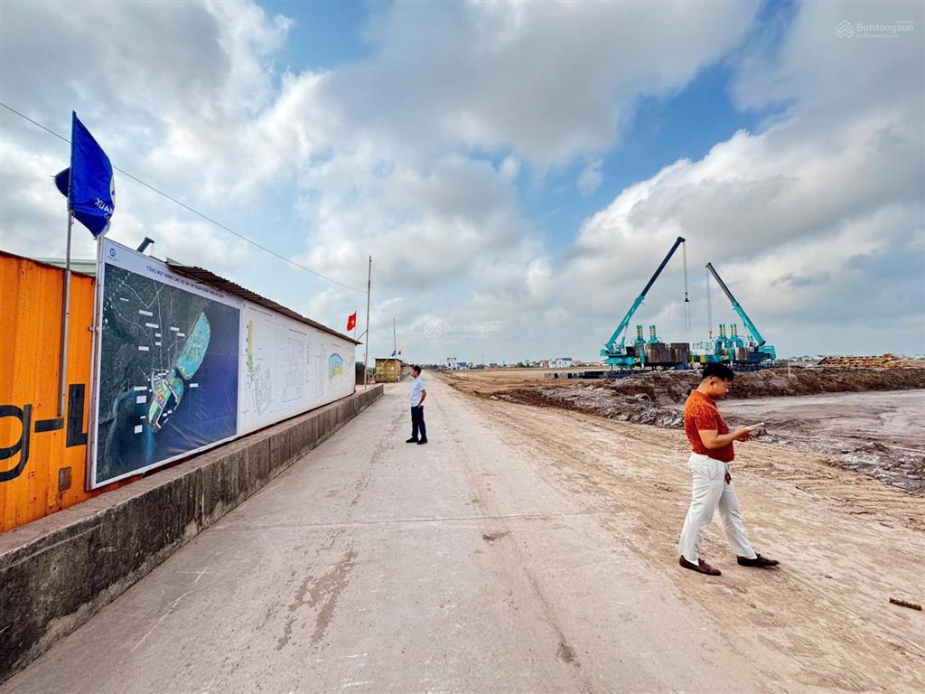 Đất full thổ sát kcn vsip nam định, 128m2 chỉ 1.1 tỷ, kinh doanh dịch vụ cho thuê, sổ đỏ sang tên