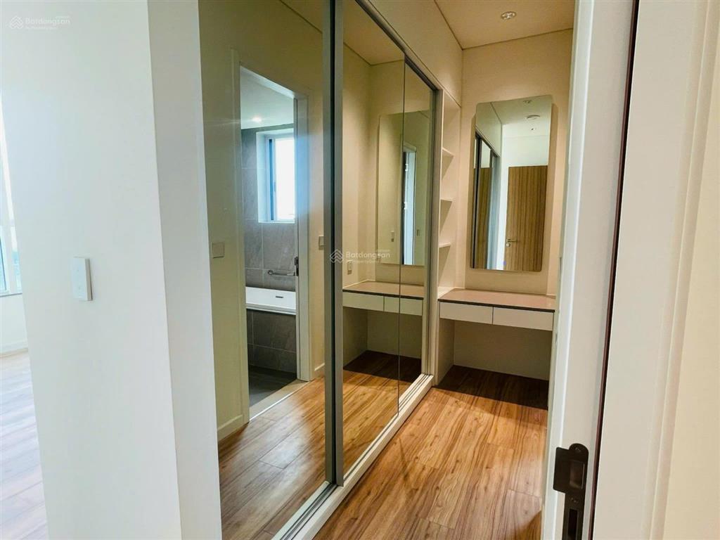 Bán căn góc 3pn zeit thủ thiêm 135m² view sông & bitexco  giá 36,5 tỷ bao phí  có hđ thuê