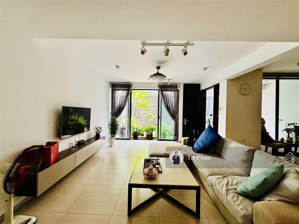 Gấp bán,chỉ 28ty98 bl siêu phẩm nhà phố vườn 8x20 7pn ngay hoàng văn thụ phú nhuận,gần sân bay,
